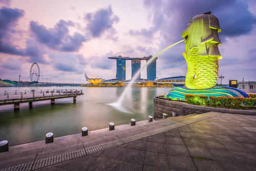 Singapore Merlion - image by Sean Pavone/shutterstock.com